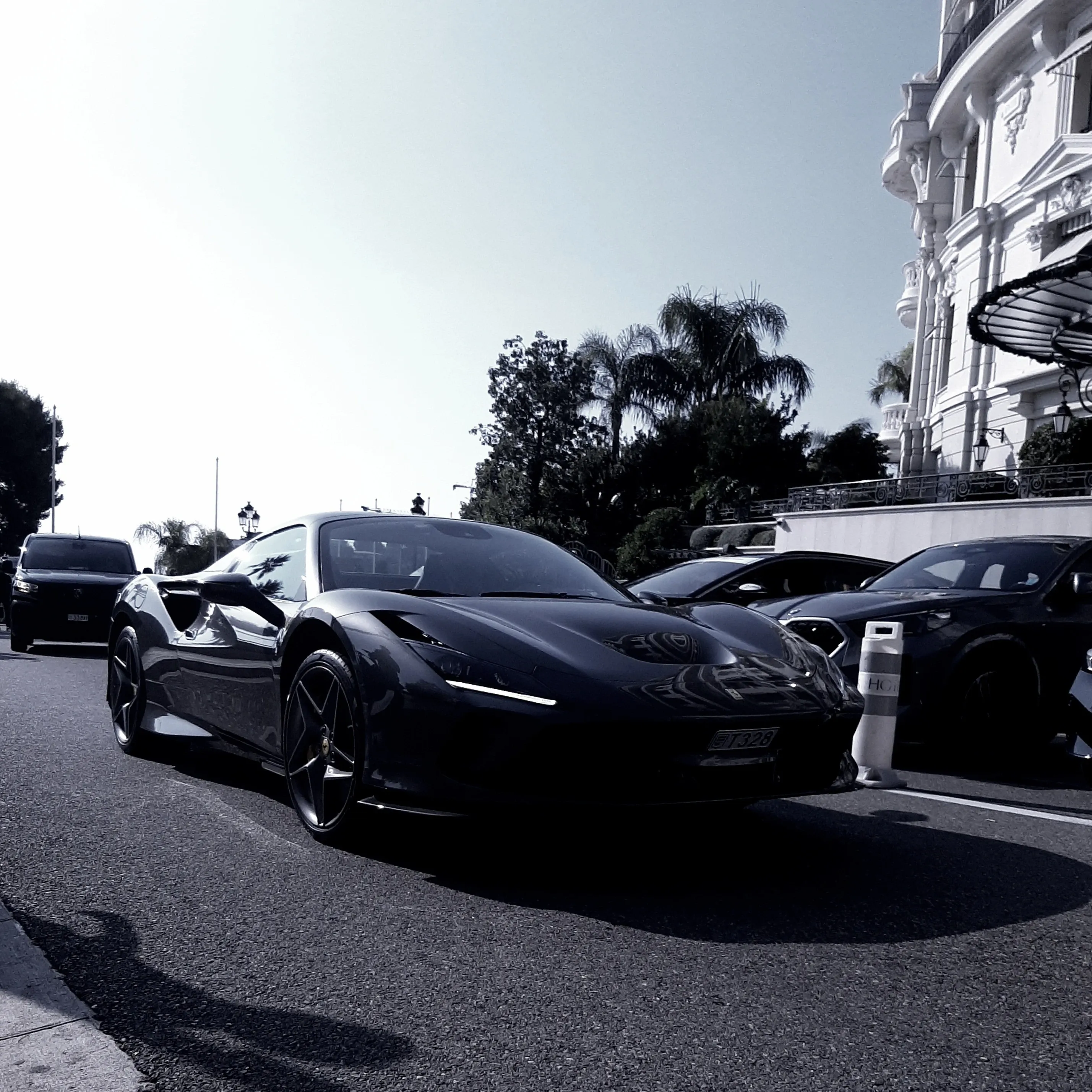 Photographie d'une ferrari à Monaco